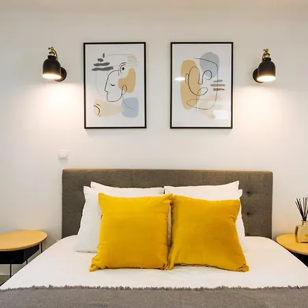 Cozy & Small In The Center Apartment Lisbon