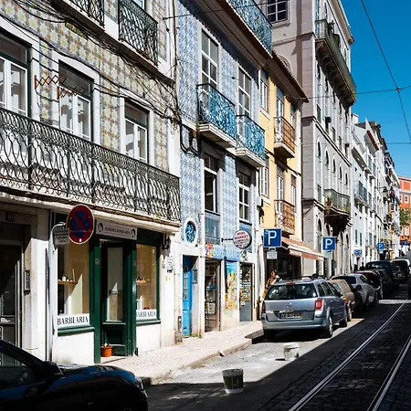 Apartment Cozy & Small In The Center Lisbon